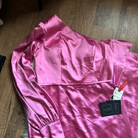 IEENA FOR MAC DUGGAL One Shoulder Bishop Sleeve Trumpet Gown In Candy Pink - Picture 6 of 7